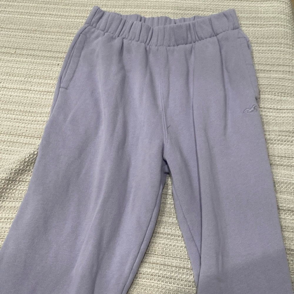 Lavender purple Hollister sweat pants WITH pockets ultra high rise XS
